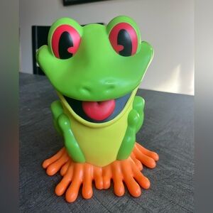 RAINFOREST Vibrant Frog drink cup